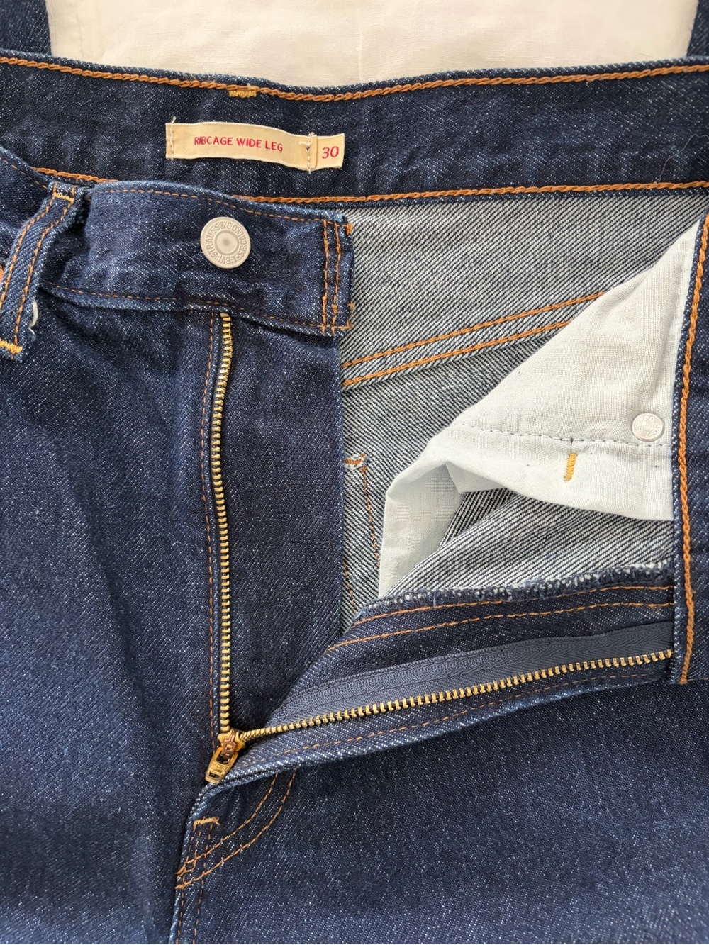 Levi’s Ribcage Wide Leg High-Rise Jeans in Dark Stone Blue, 30x32 - Picture 10 of 15